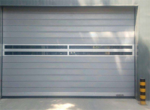 鋼質(zhì)復(fù)合防火卷簾門(mén)